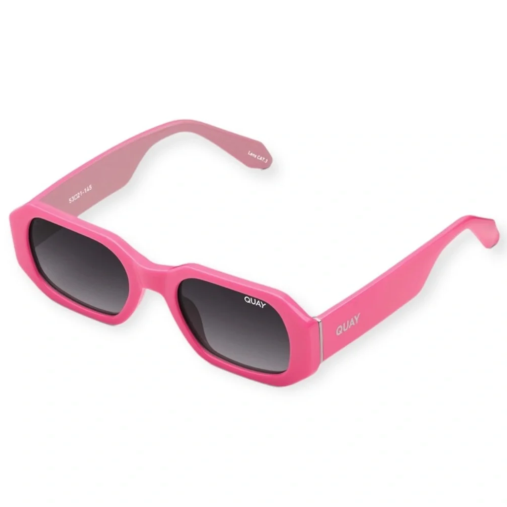 QUAY Hyped Up Sunglasses Polarized Pink Frame Smoke Lenses Retro NWT